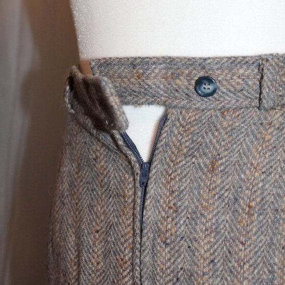 Hyde Park Wool Skirt - Picture 4 of 5